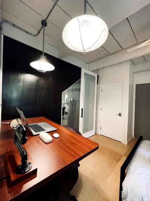Modern House W. Fast Internet In 1 Acre Land Villa Occidental Bagian luar foto