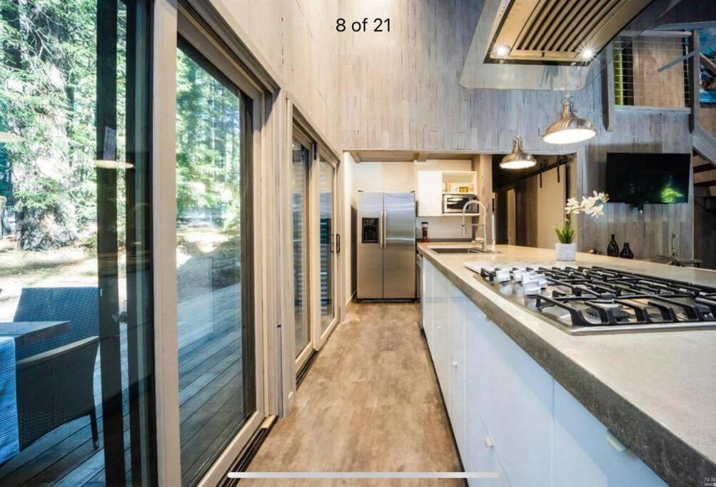 Modern House W. Fast Internet In 1 Acre Land Villa Occidental Bagian luar foto